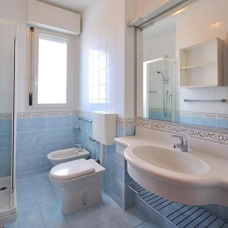 Stylish 50mt From The Sea With Pool Access Daire