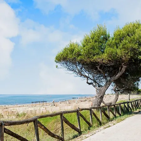 Apartment Stylish 50mt From The Sea With Pool Access Bibione